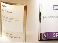 beschilderung aus edelstahl
